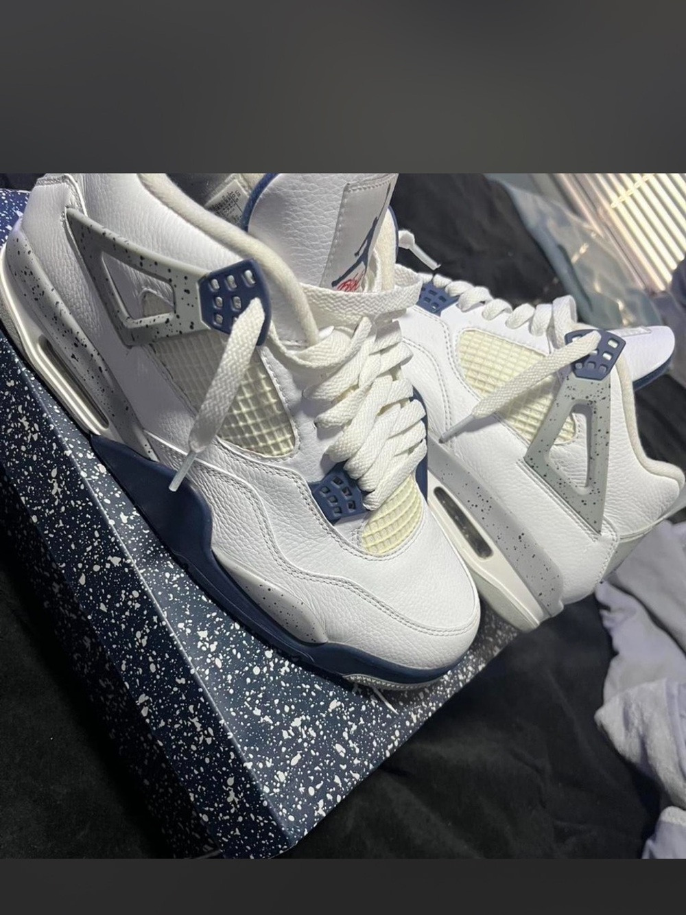 Jordan Retro 4 midnight navy